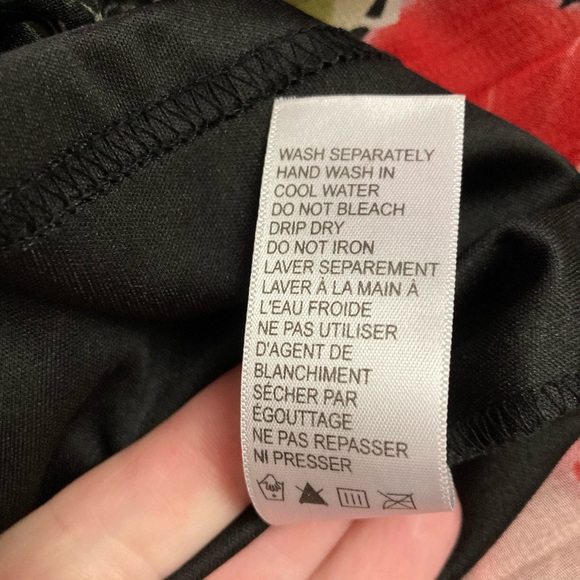 Braided straps, swingtop Size 12-14 Beautiful asymmetrical floral pattern Vfront - Picture 8 of 11